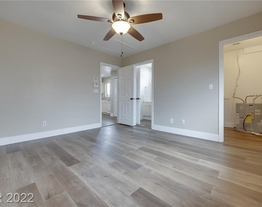 1605 English Oak Street - Photo Thumbnail 81