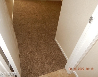 2624 Cinnamon Cactus Court - Photo Thumbnail 18