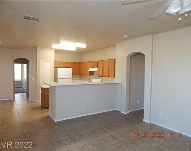 2624 Cinnamon Cactus Court - Photo Thumbnail 2