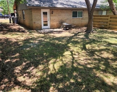 537 Clearfield Drive - Photo Thumbnail 11