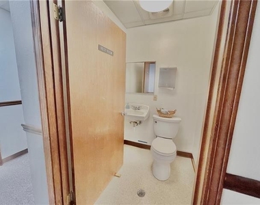 151 Ochsner Boulevard - Photo Thumbnail 9