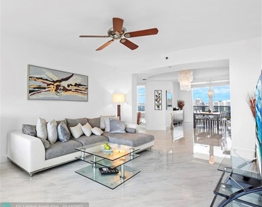 19111 Collins Ave - Photo Thumbnail 16