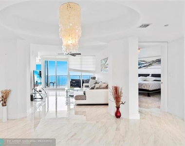 19111 Collins Ave - Photo Thumbnail 1