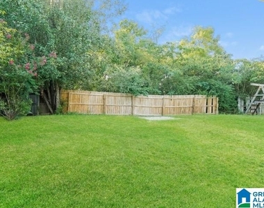 1032 Wyndham Lane - Photo Thumbnail 14