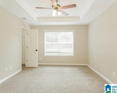 1032 Wyndham Lane - Photo Thumbnail 7