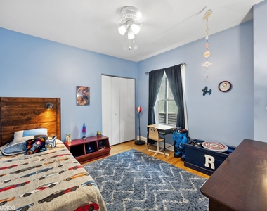 1531 Elgin Avenue - Photo Thumbnail 6