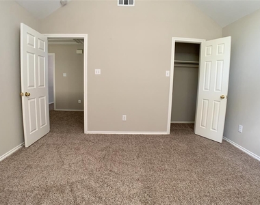 8809 Bayshore Lane - Photo Thumbnail 25