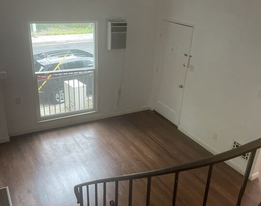 357 Sherbourne Ave - Photo Thumbnail 1