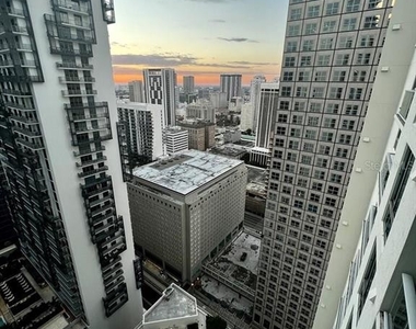 300 Biscayne Boulevard - Photo Thumbnail 21