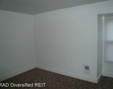 5533 Boyer St - Photo Thumbnail 6