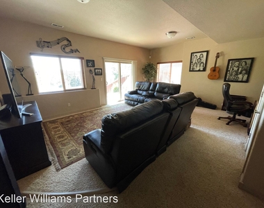 3045 Bella Cima Dr - Photo Thumbnail 11