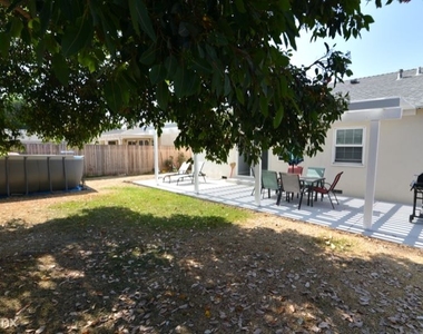 11862 Ricky Ave - Photo Thumbnail 25