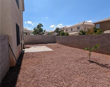 281 Ventana Heights Street - Photo Thumbnail 30