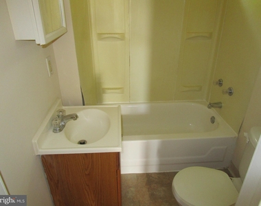 3134 N Pennock Street - Photo Thumbnail 22