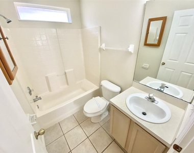 2420 Saint Augustine Boulevard - Photo Thumbnail 9