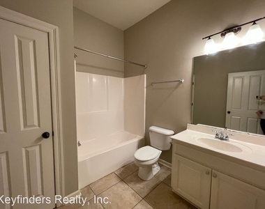 5908 Stumberg Ln Unit 36 - Photo Thumbnail 10