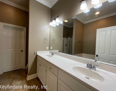 5908 Stumberg Ln Unit 36 - Photo Thumbnail 8