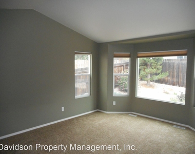 4135 Heathmoor Dr - Photo Thumbnail 4