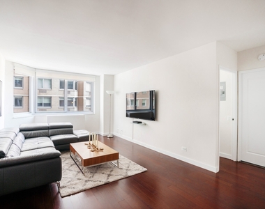 401 East 34th Street - Photo Thumbnail 3