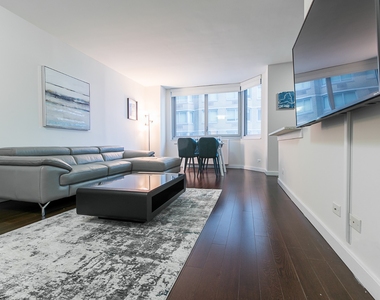 401 East 34th Street - Photo Thumbnail 3