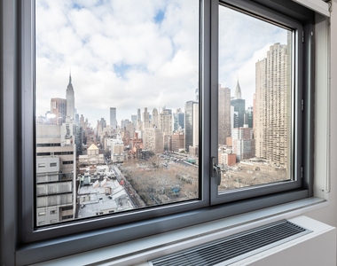 401 East 34th Street - Photo Thumbnail 9