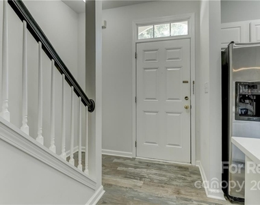 3026 Uxbridge Woods Court - Photo Thumbnail 9