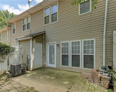 3026 Uxbridge Woods Court - Photo Thumbnail 26