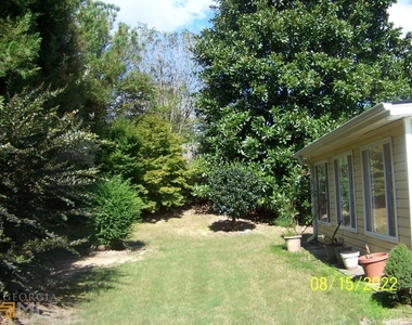 2612 Colleen Lane - Photo Thumbnail 12