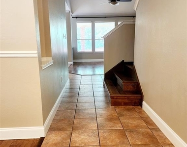 1104 Summerbrook Drive - Photo Thumbnail 9