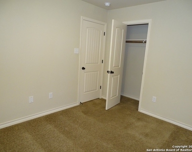 7054 Lakeview Dr - Photo Thumbnail 19