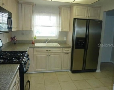 1819 Shore Drive S #316 - Photo Thumbnail 3