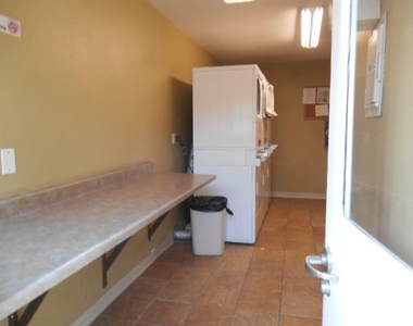 1440 W Lambert Road - Photo Thumbnail 24