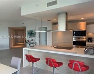 17301 Biscayne Blvd Apt 1602 - Photo Thumbnail 0