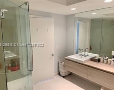 17301 Biscayne Blvd Apt 1602 - Photo Thumbnail 10