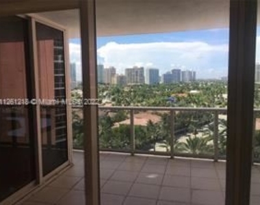 19333 Collins Ave Apt 1109 - Photo Thumbnail 0