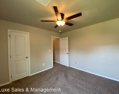 12113 Stockdale Place - Photo Thumbnail 22