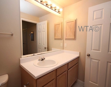 12118 Walnut Park Crossing - Photo Thumbnail 9