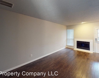 4502 Gaston Ave Unit 103 - Photo Thumbnail 1