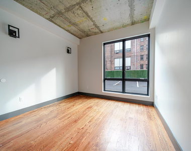 148 Bleecker Street - Photo Thumbnail 4