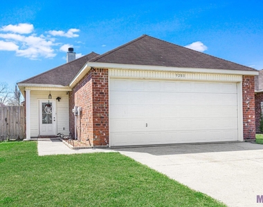 9280 Pecan Tree Dr - Photo Thumbnail 0