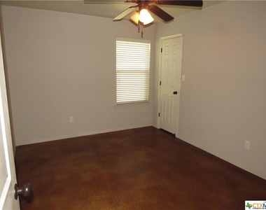 4421 Brutus Lane - Photo Thumbnail 13