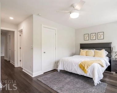 886 Hubbard Street Sw - Photo Thumbnail 21