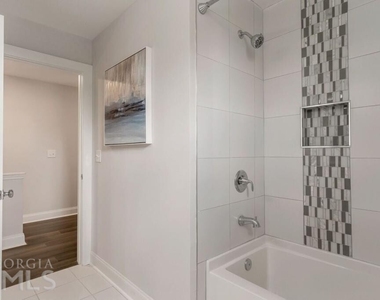 886 Hubbard Street Sw - Photo Thumbnail 25