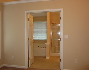 3830 Sugarbrook Drive - Photo Thumbnail 13