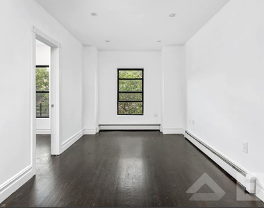 369 Tompkins Avenue - Photo Thumbnail 1