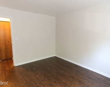 1040 W. Hollywood, Unit 403 - Photo Thumbnail 16