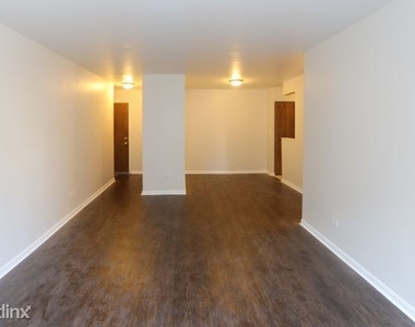 1040 W. Hollywood, Unit 403 - Photo Thumbnail 10