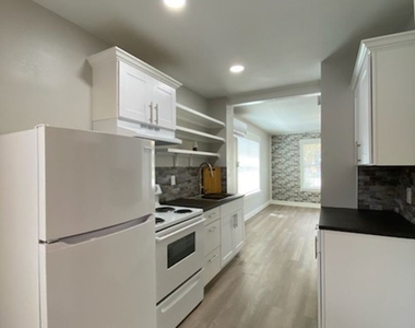 1520 D St. Unit #8 - Photo Thumbnail 8