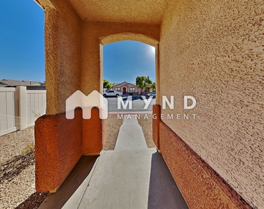 2500 Birds Nest Cactus Ct - Photo Thumbnail 27