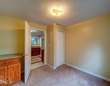 4806r Chasebrook Drive - Photo Thumbnail 36